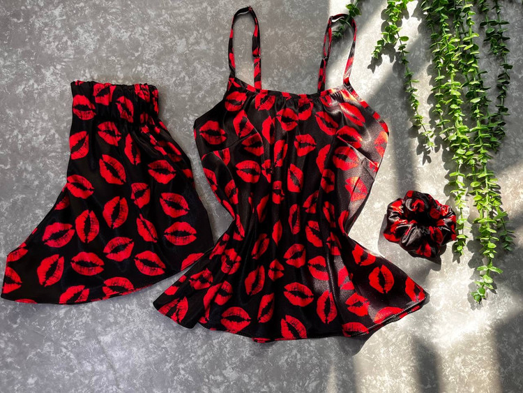 ست زنانه طرح لب