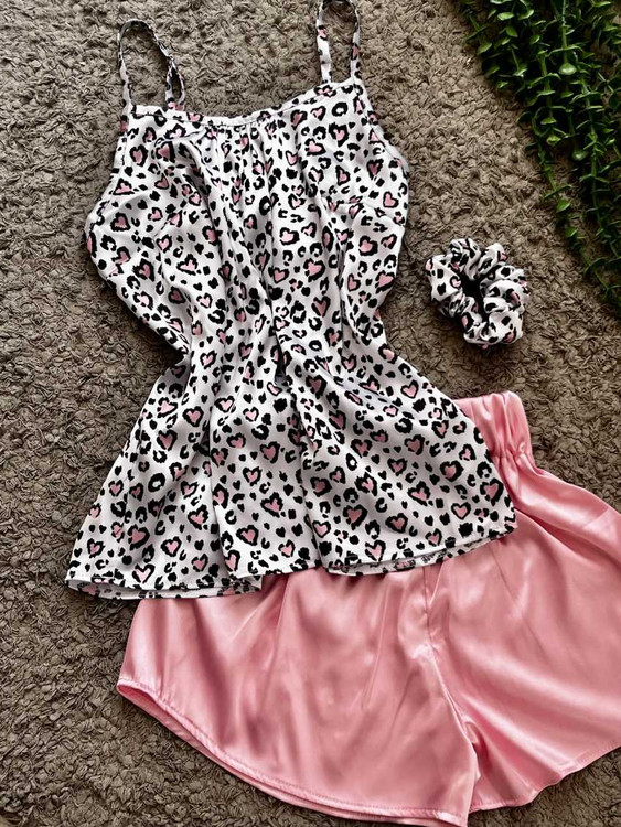 ست تاپ و شورتک زنانه طرح پلنگی