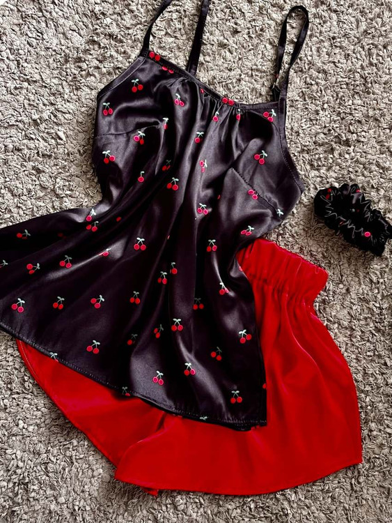 لباس زیر زنانه