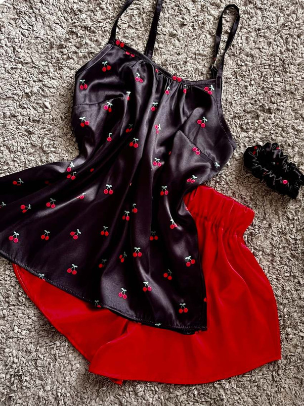 لباس زیر زنانه