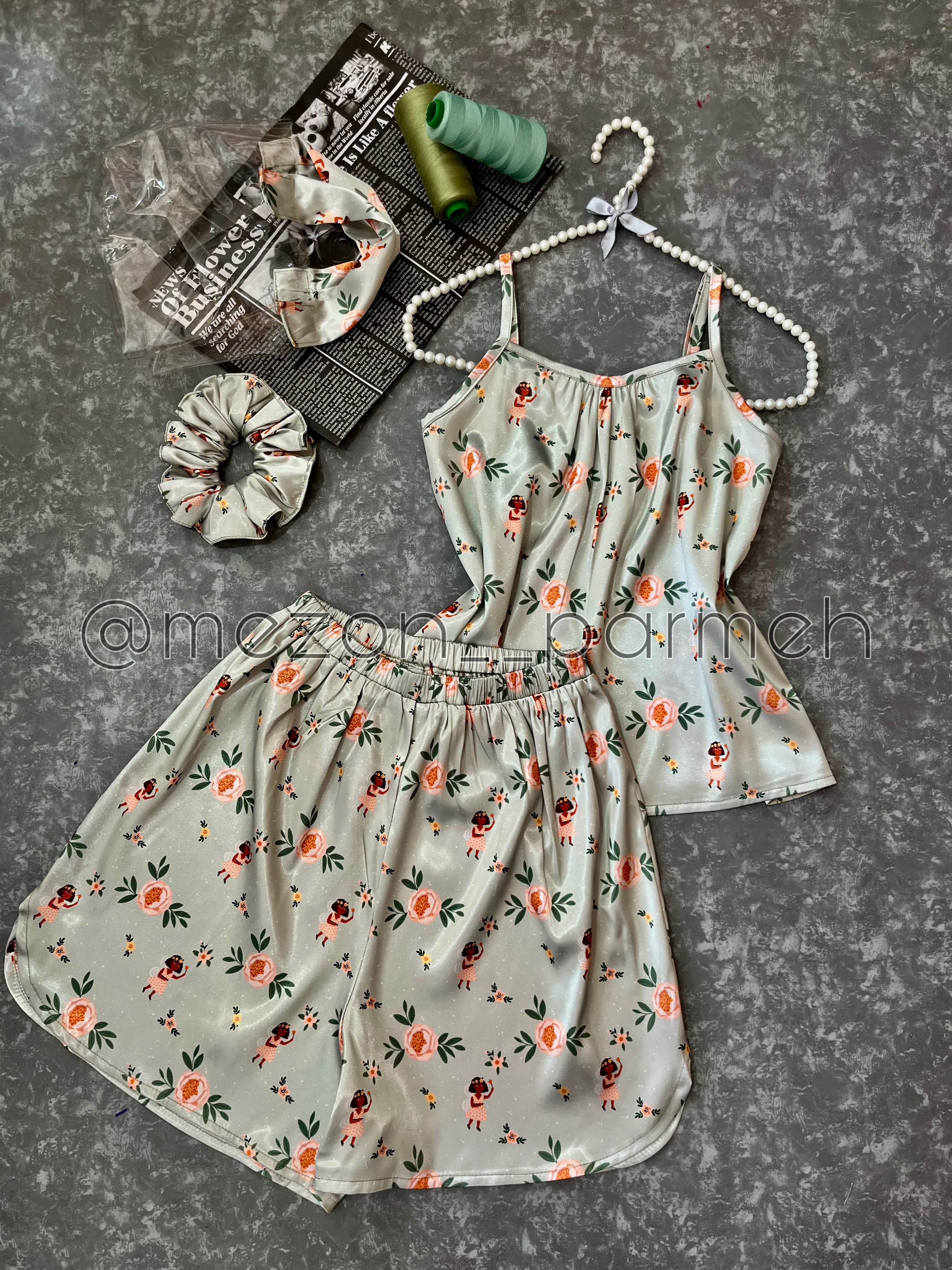 ست ۶تیکه تاپ و شورتک ساتنLx طرح موآنا پرمه