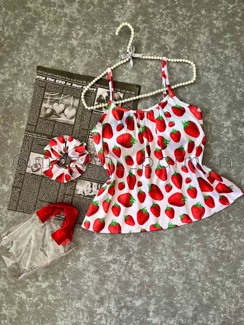 تاپ زنانه مدل توت فرنگی پرمه