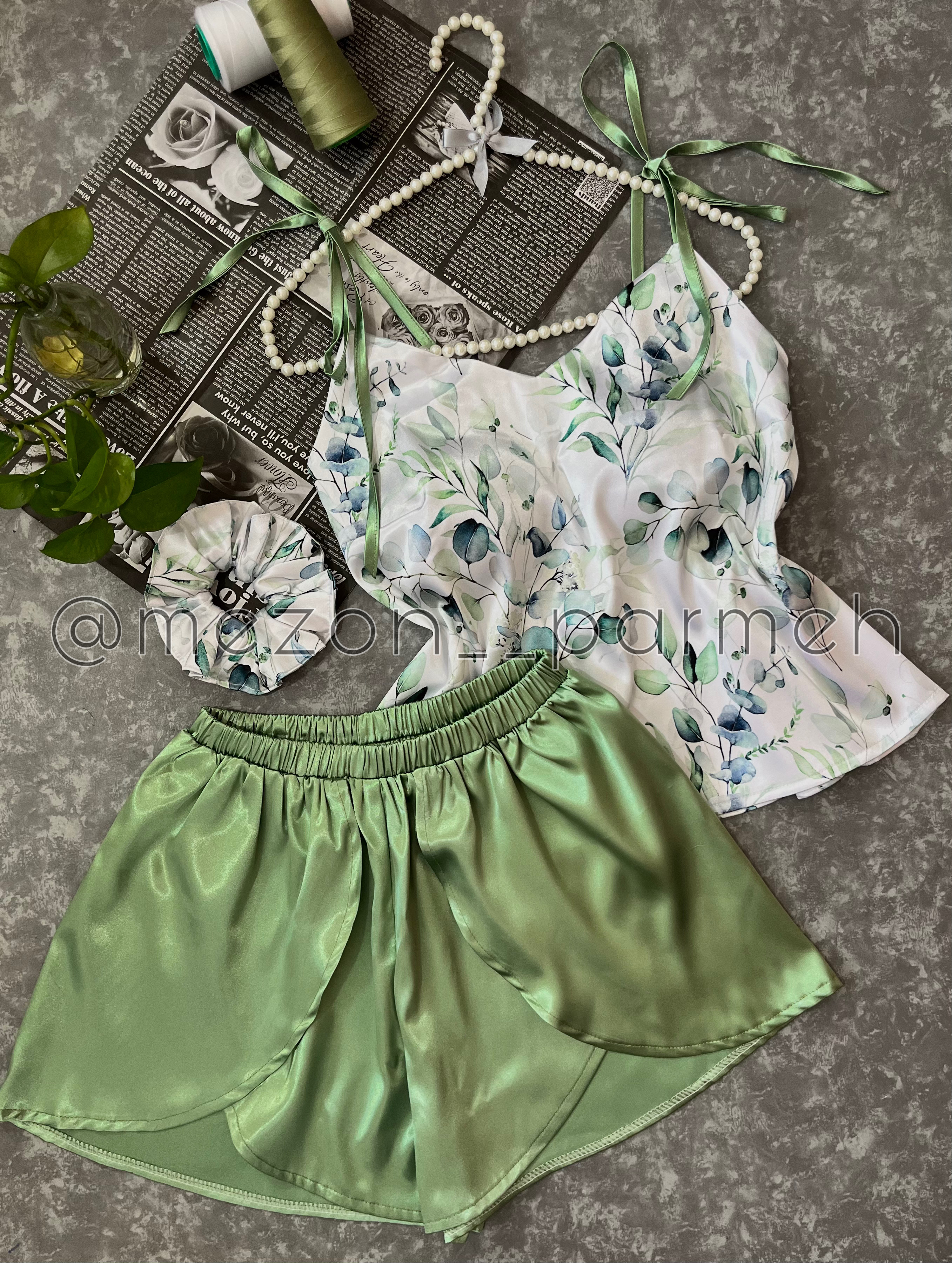 ست۴ تیکه تاپ و شورتک زنانه طرح سبز پولگی گلدار پرمه